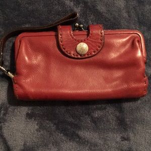 📦LUCKY 🍀 BRAND-leather wristlet.